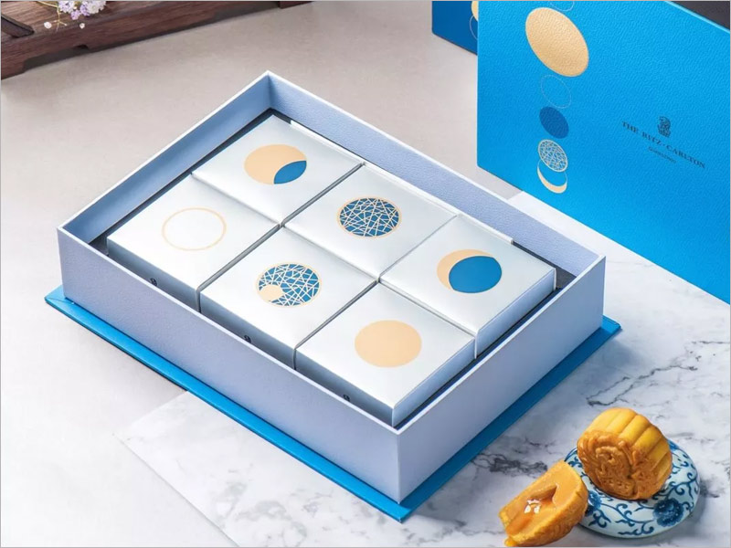富力麗思卡爾頓酒店月餅包裝設(shè)計(jì)，簡(jiǎn)潔清新風(fēng)，別具一格