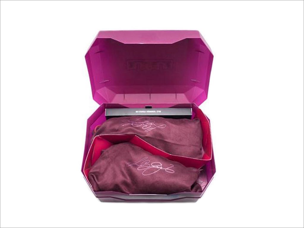 耐克LeBron X +“皇冠珠寶”運(yùn)動鞋包裝設(shè)計(jì)